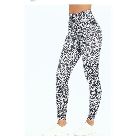 NICE WOMEN SIZE MEDIUM Balance Collection Contender Legging - Reptile White PRIN - Picture 1 of 4